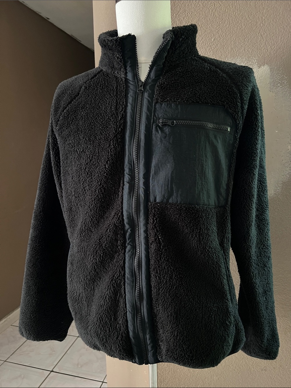 Men's Black Lightweight Sherpa Jacket with Chest Zip Pocket